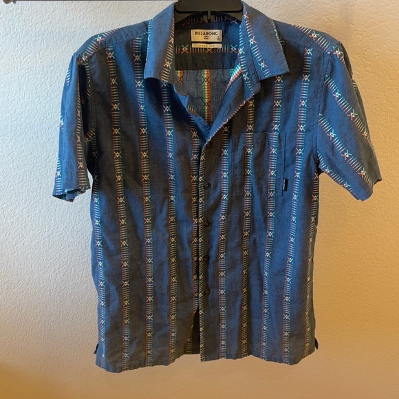 Billabong Other - Billabong Short Sleeve Button-down Shirt EUC